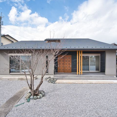 中庭を囲む家 アイキャッチ画像