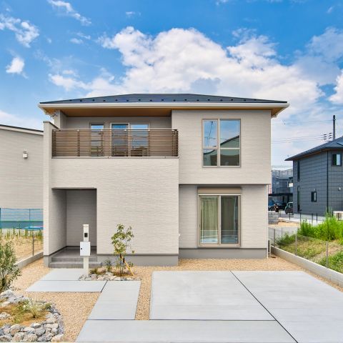 ほど良い木質感が安らぐ回遊動線の家 アイキャッチ画像